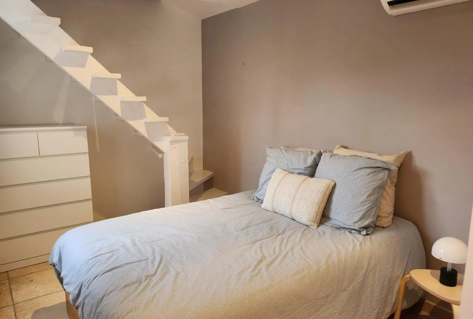 Villa Miliana لو كانيت